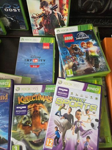 Xbox 360, 3 Controllers, 58 Games