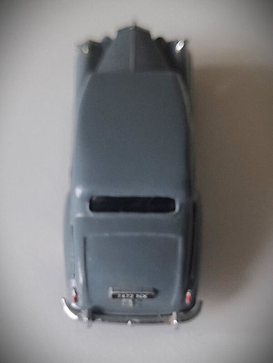 Diecast Vintage Dinky Toys Rolls-Royce Silver Wraith - Good Repaint by Seller/No Box
