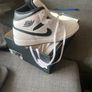 Jordan hi tops runners Image 3
