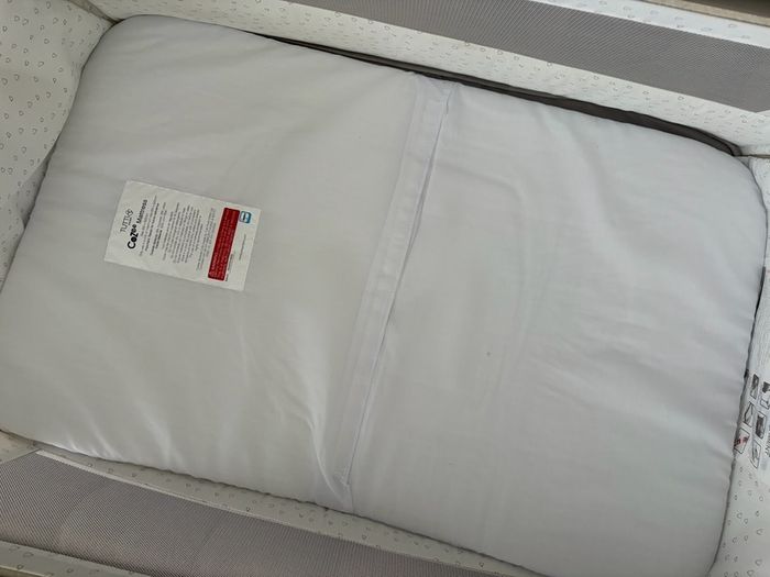 Tutti Bambini CoZee Lite Bedside Crib Latte