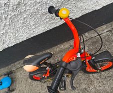 2 kids bikes 3-5years