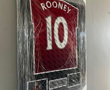 Signed Wayne Rooney Jersey & Framed