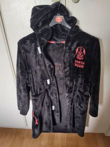 Boy's STAR WAR gown or Bath robe. Age 10 to 12