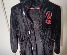 Boy's STAR WAR gown or Bath robe. Age 10 to 12