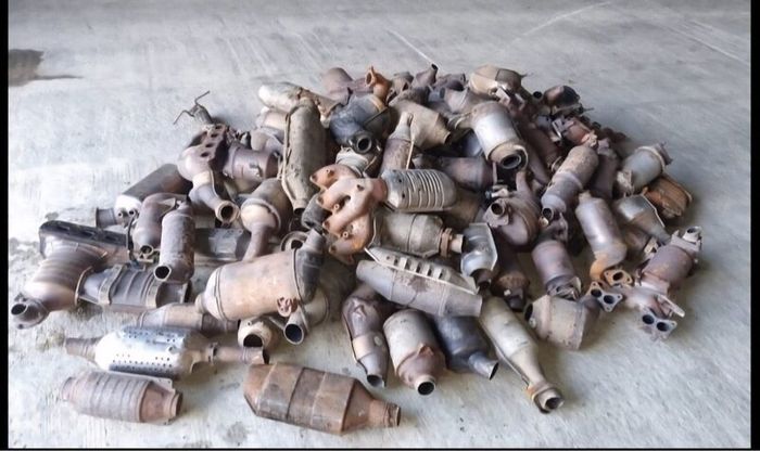 We buy DPF And catalytic Converter DUST