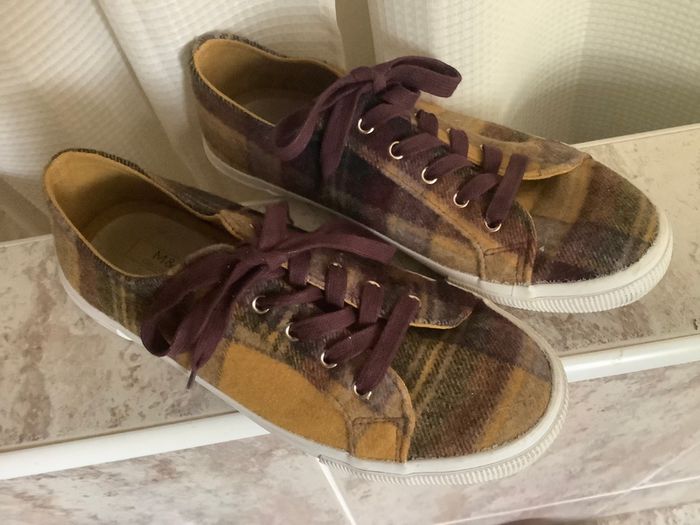 M&S Trainers