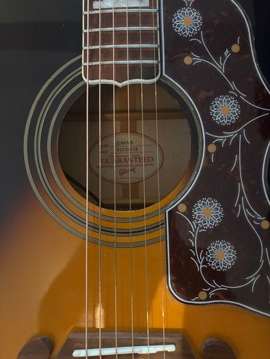 Gibson SJ200 Style Guitar
