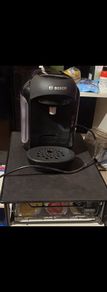 tassimo coffee pod machine with ever rich tray and 18 pods included