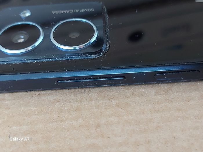 6 Mobile Phones for parts or repair, not powering on