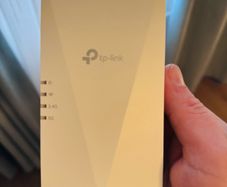 TP Link RE700X Extender