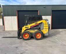 Massey 516 skid steer