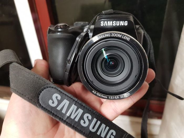 Samsung WB100 Camera