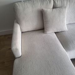 4 seater sofa with 2 chaise