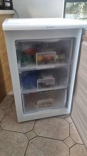 Indesit Freezer - 95 Litres