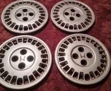 4 x Genuine Honda Accord  14 Inch Bolt on Hubcaps Wheel Trims Covers
