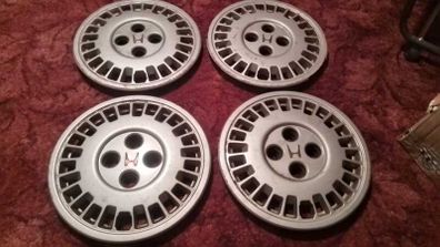 4 x Genuine Honda Accord  14 Inch Bolt on Hubcaps Wheel Trims Covers