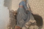 New vintage ornament blue/white girl
