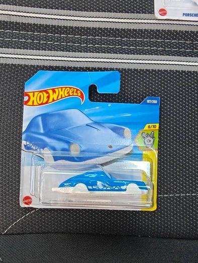 Hot Wheels Keychain Porsche 911 Coupe Clip