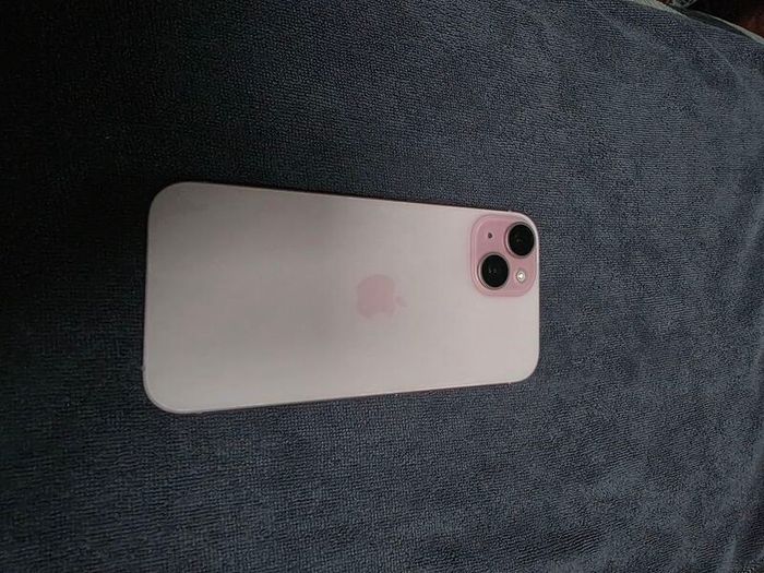 iPhone 15 Pink 128 GB