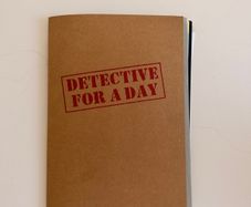 Detective for a Day, crime mystery game