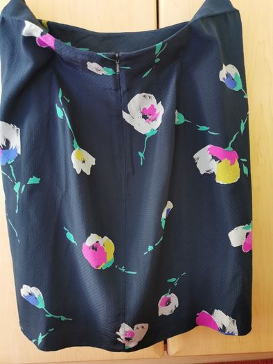 Nicole farhi 100% silk skirt UK 14