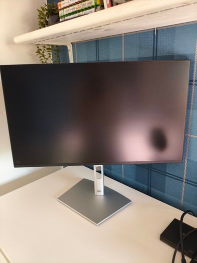 Dell monitor P2425H In very good condition (price negotiable)