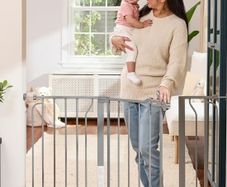 Easy Step 124cm Extra Wide Baby Gate, Platinum, Includes 10cm and 30.5cm Extension Kit, 4 Pack of Pressure Mount Kit and 4 Pack of Wall Mount Kit, fits 29" - 48 wide, 30 high