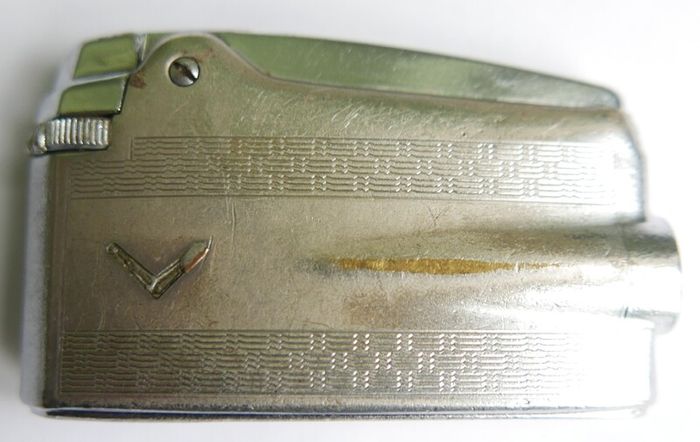 Vintage Ronson Varaflame Lighter
