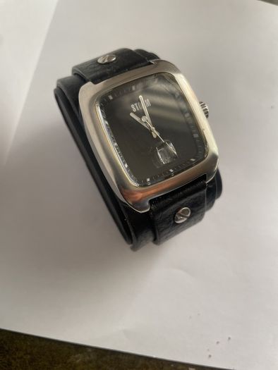 STORM Pirello Black