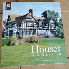Houses of the National Trust Hardback (2013 Revised Edition) - Lydia Greeves