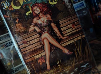 Grimm Fairy Tales ! Issue #36 ! The Ugly Duckling Part 2 ! 2009 ! by Zenescope Entertainment !