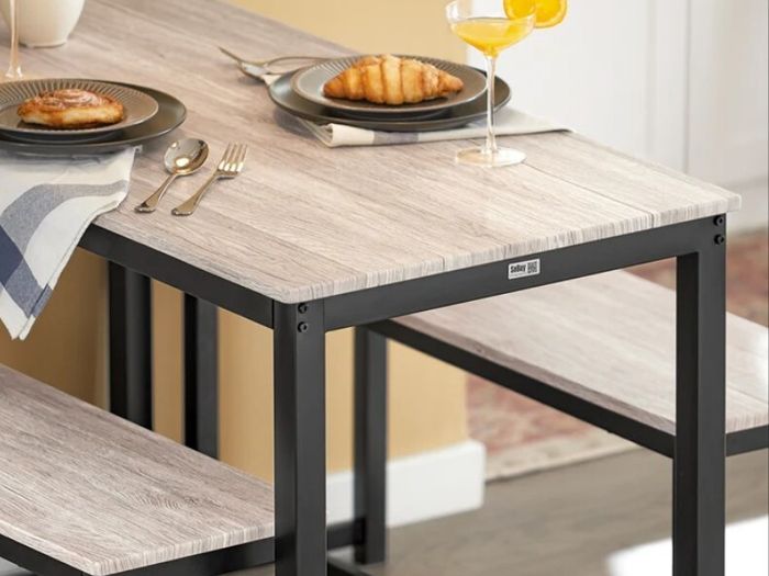 Compact 3-Piece Dining Set Dining table and 2 benches
