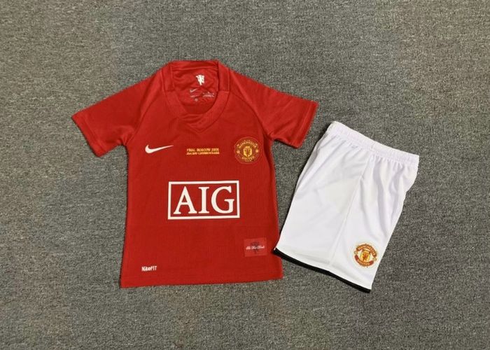 Retro football kits