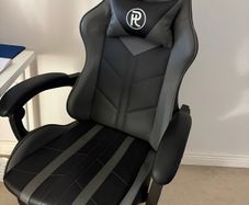 office chair / gaming chair