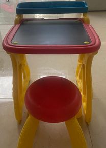 Crayola Art Desk, Easel & stool