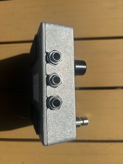 Electro Harmonix Attack Decay Tape Reverse Simulator
