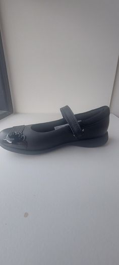 Clarks Relda Wish Black Leather School Shoes - UK 13.5 (EU 32.5)