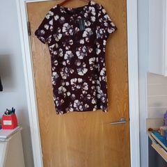 New Look Berry Floral  Tunic Style Dress. S.16.   B.N.W.T