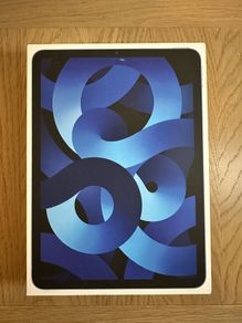 iPad Air 5th Gen 64gb WiFi WITH Apple Pencil and Case. Original receipts and box for everything.