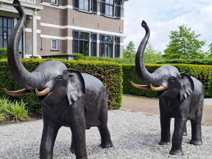 Pair of bronze elephants