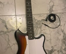 Electric guitar
