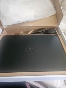 sky q  1tb box
