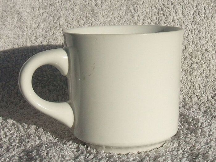 CALEDONIAN RAILWAY (Scottish railway) - a personalised mug featuring preserved Caledonian No.123 steam locomotive (c.1990's)