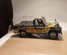 Burago Land Rover