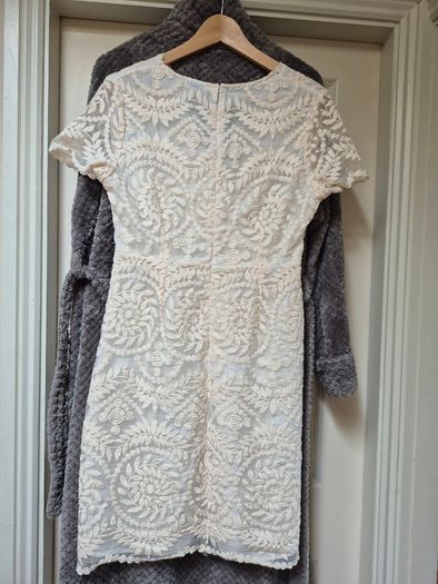 Lace dress