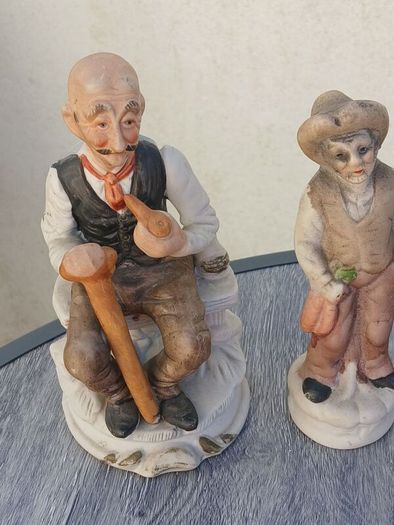 Set of 5 lovely Figurines