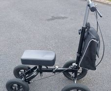 Knee scooter