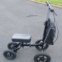 Knee scooter