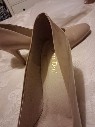Van Dal Shoes