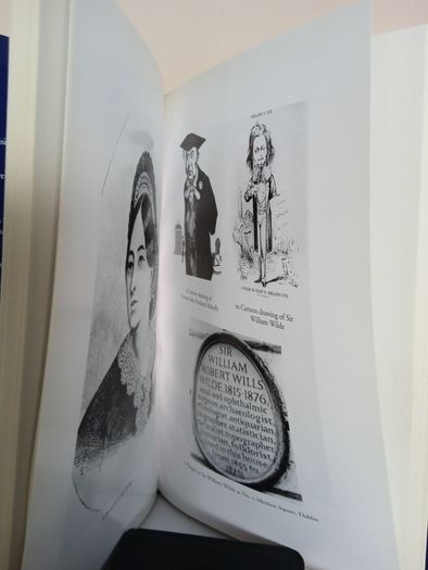 The Wilde Legacy Edited by Eilean Ni Chuilleanain (HQ896)